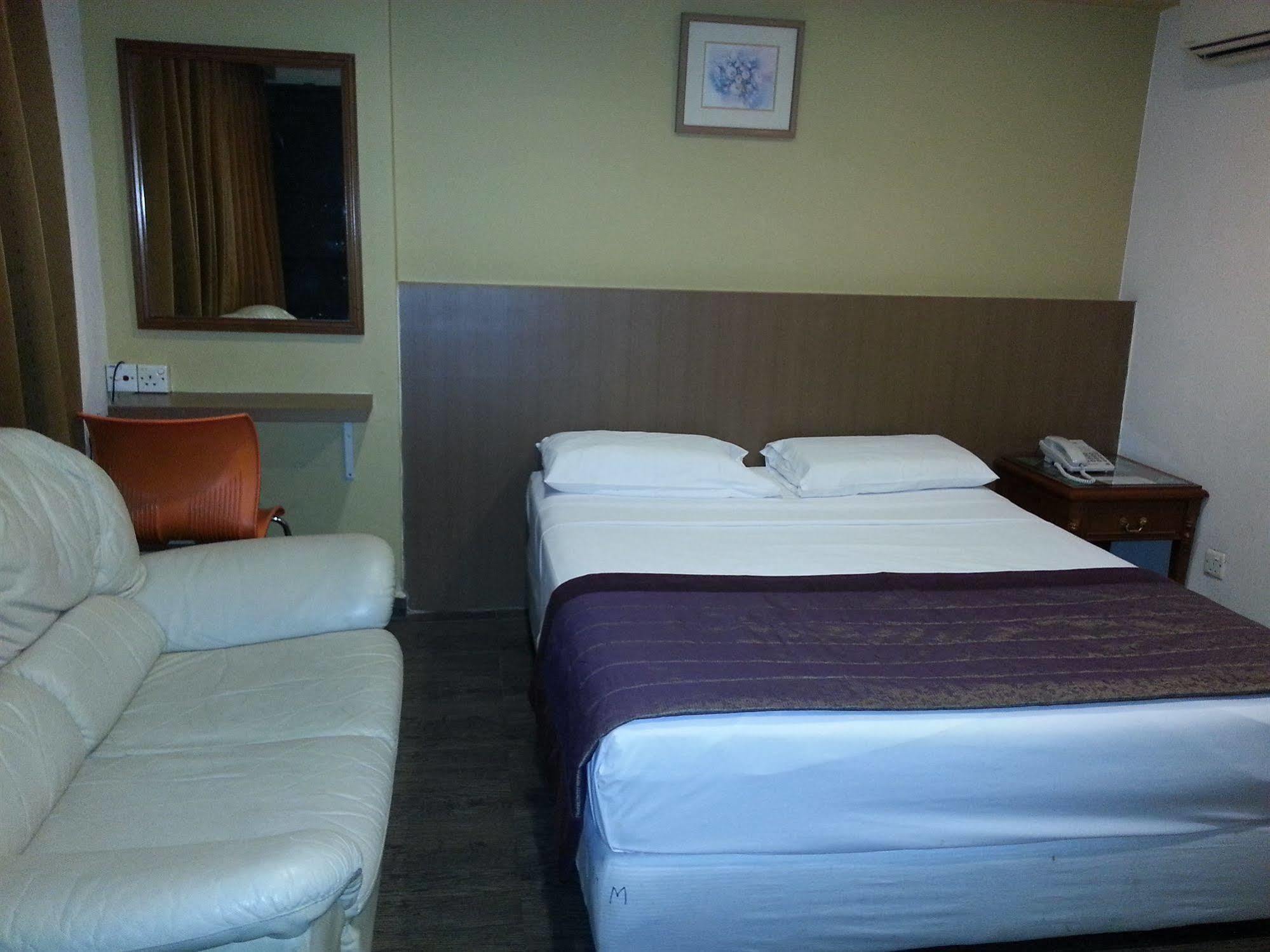 Oyo 106 Beach Hotel Singapore Ngoại thất bức ảnh