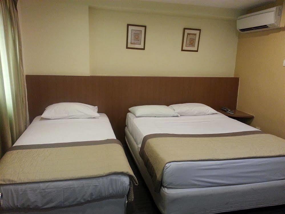 Oyo 106 Beach Hotel Singapore Ngoại thất bức ảnh
